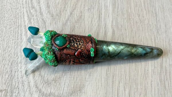 Labradorite Mushroom Wand with Emerald and Clear Quartz - Image 3