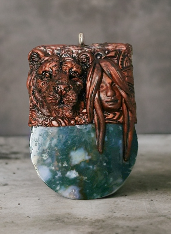 Maiden and her Tiger with Moss Agate